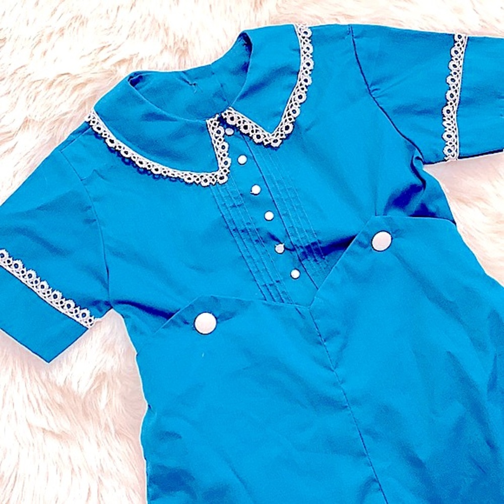 Adorable VTG 2pc Teal Playsuit, Pearly White Buttons+Dainty Eyelet Embroidery